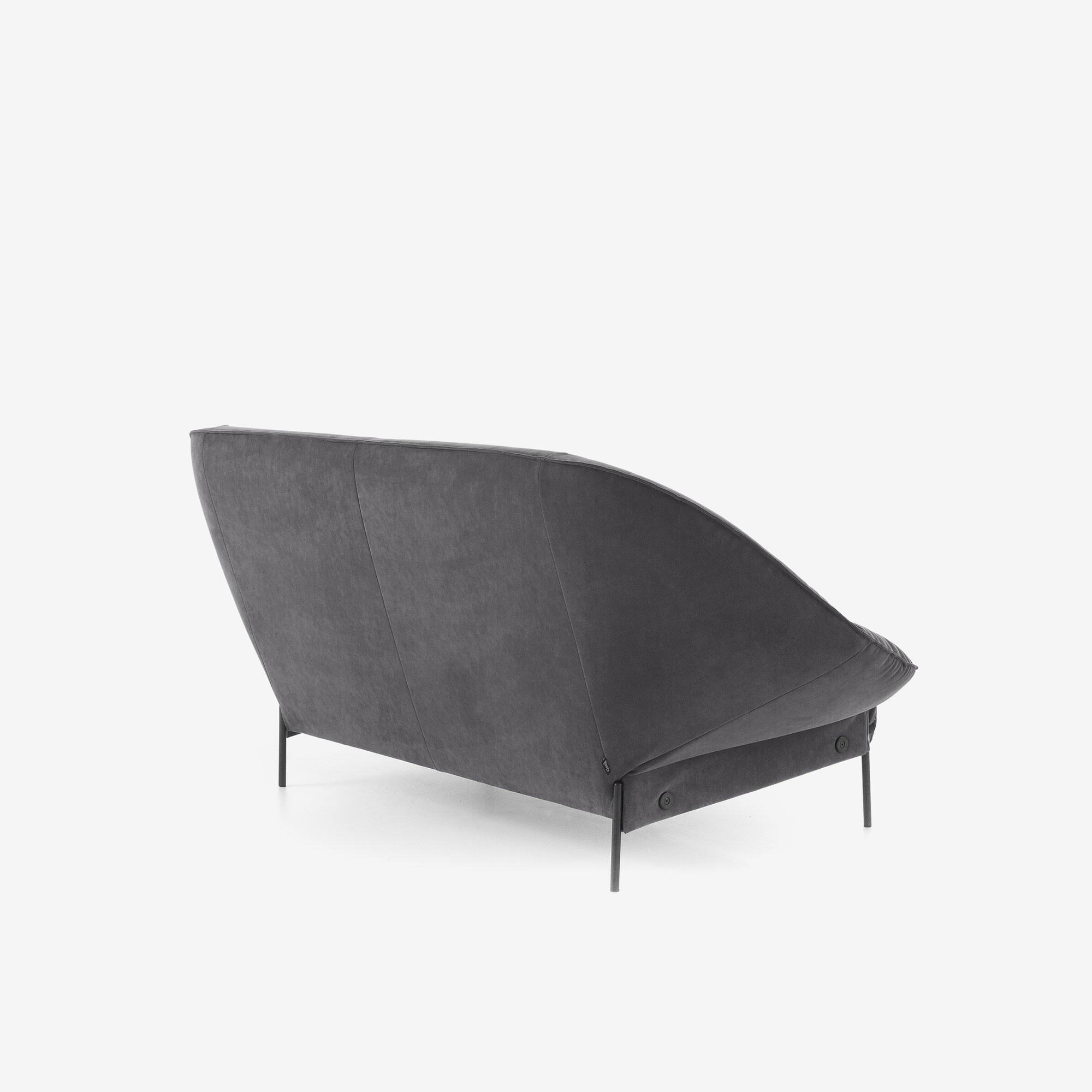 Image Medium settee   6